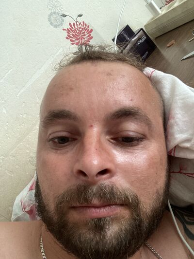  ,   Sergiu, 38 ,   ,   