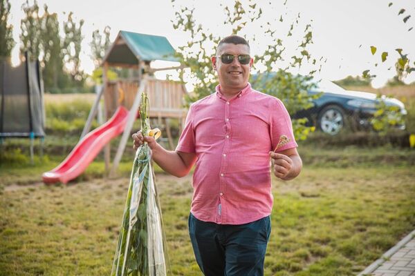  ,   Mihail, 42 ,   ,   , c , 
