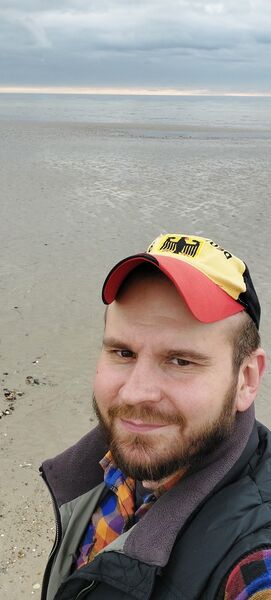  ,   Aleksandr, 37 ,   ,   , c 