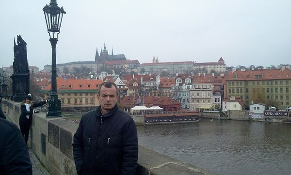  ,   Vitalij, 61 ,   ,   