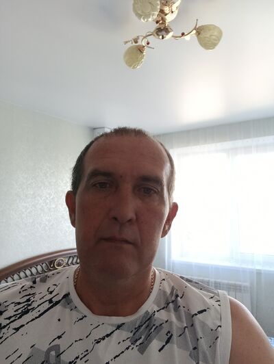  ,   Leonid, 49 ,   ,   , c 