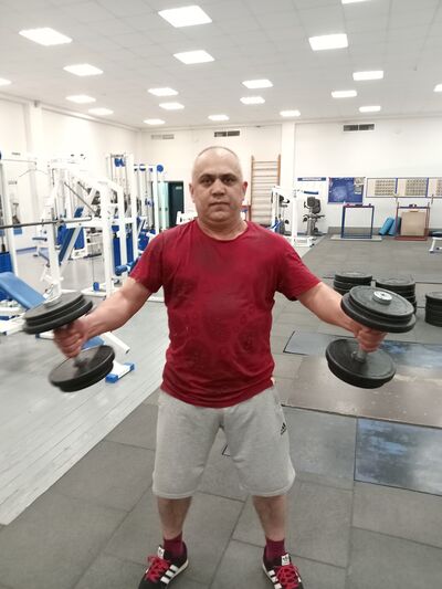 ,   Vartan, 48 ,   ,   , c , 