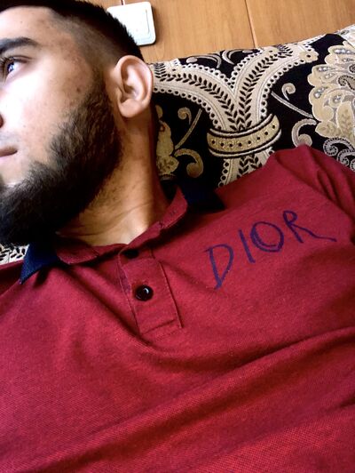  ,   Kalif, 28 ,   ,   