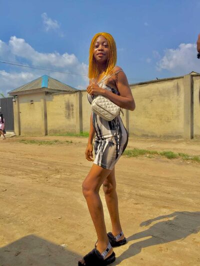  Lagos,   Ashley Woods, 27 ,     , c , 