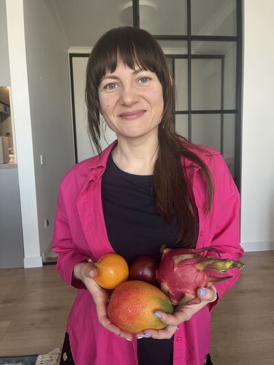  ,   Tatsiana, 35 ,   c 