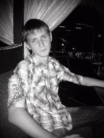  4720550  Aleks, 33 ,    