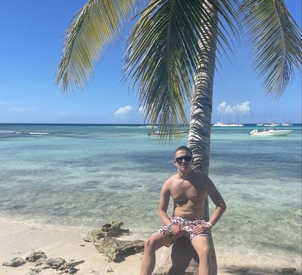  ,   George, 23 ,   ,   