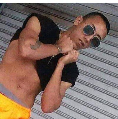  ,   Yunior, 30 ,   ,   