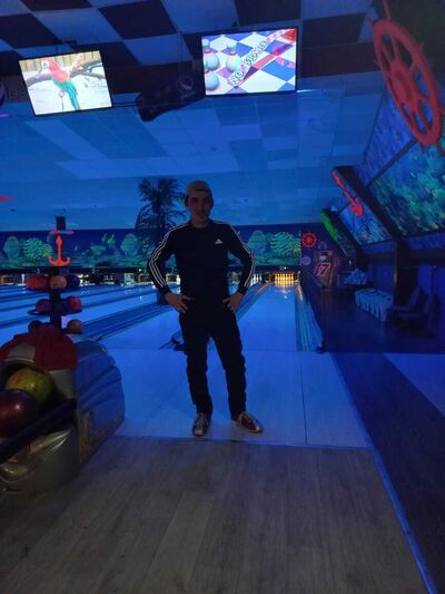  -,   Azamat, 27 ,   ,   , 