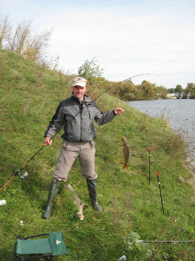  ,   Viktor, 55 ,   