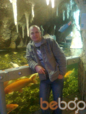  ,   Sergej, 44 ,   
