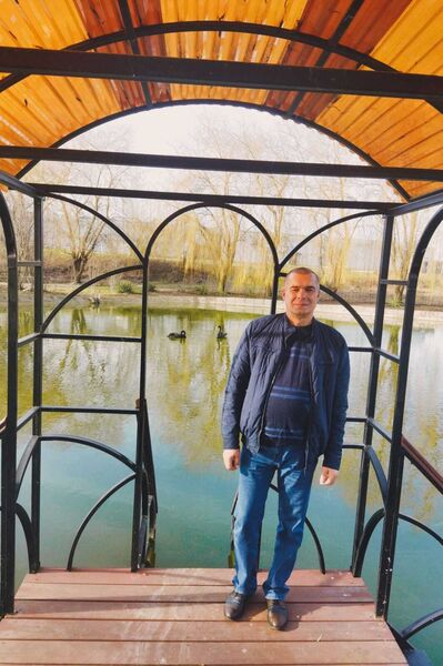  ,   Igor, 54 ,   ,   , c 