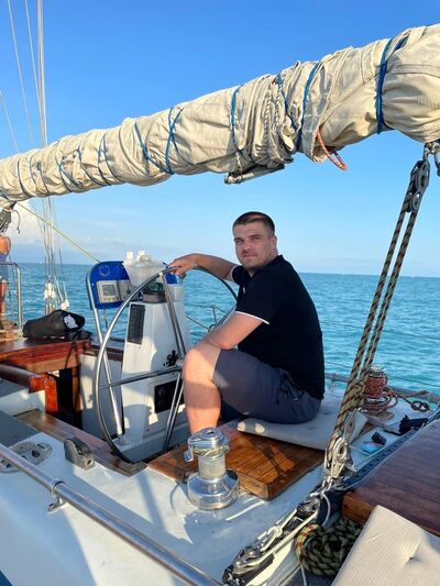  ,   Alexey, 37 ,   ,   , c 