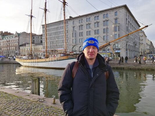  ,   Vladis, 57 ,  