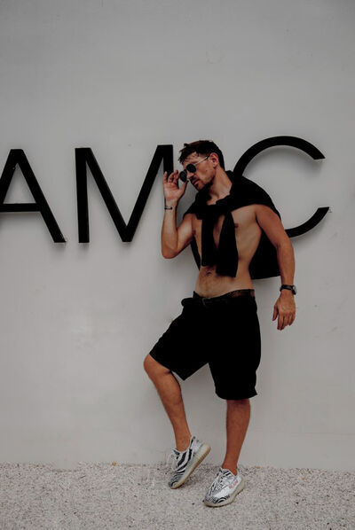  --,   Voldemare, 35 ,   ,   