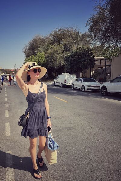  ,   Linda, 33 ,   ,   , c 