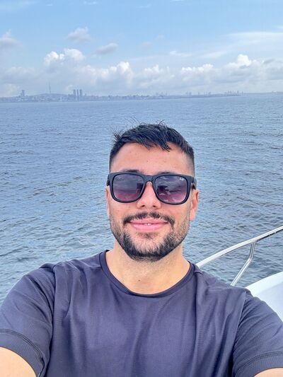  ,   Ali, 29 ,   ,   