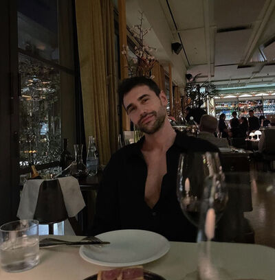  ,   Aled, 25 ,   ,   