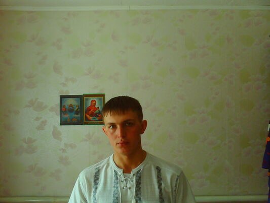  ,   Oleg, 35 ,   