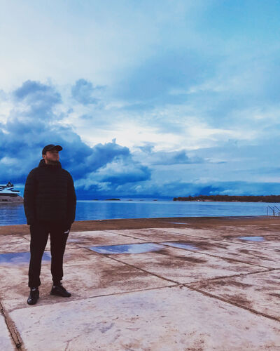  ,   Viktor, 34 ,   ,   , 