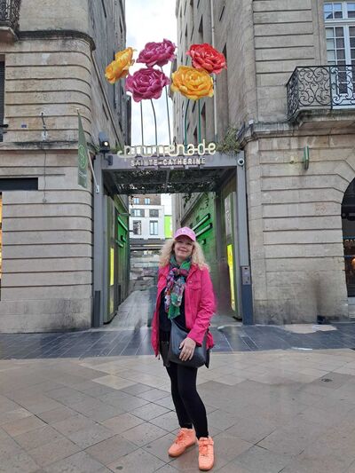 Neuss,   Ariadna, 46 ,     , c 