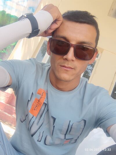  ,   No Name, 32 ,   ,   