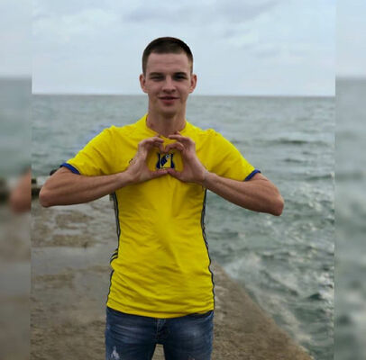  --,   Maksim, 27 ,   ,   , c 