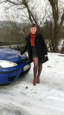  ,   NATALLIA, 41 ,  