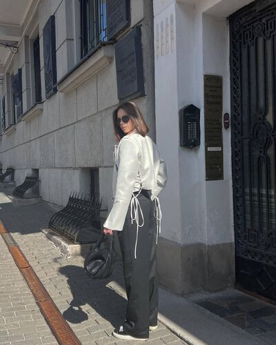  Frankfurt am Main,   , 28 ,   ,   