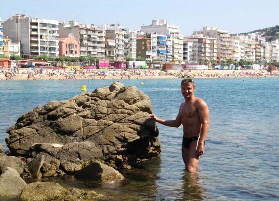  ,   Alex, 43 ,   ,   