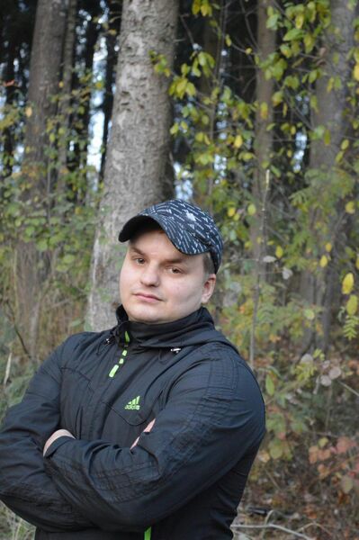  ,   Vitaly, 37 ,  