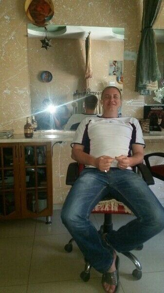  9739150  Leonid, 41 ,    