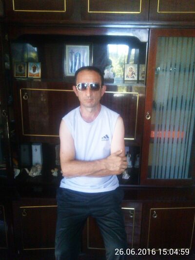  ,   Besio, 49 ,   ,   , c 