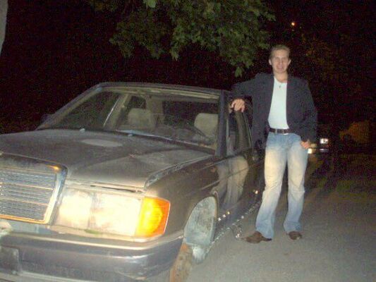  -,   Jevgeni, 37 ,     , c 