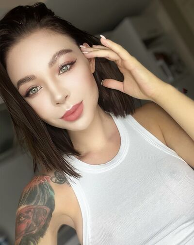 ,   Eva, 29 ,   ,   