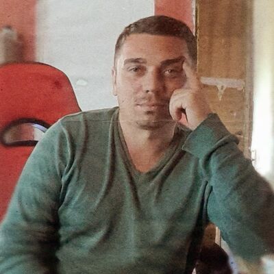  ,   Max V, 35 ,     , c 