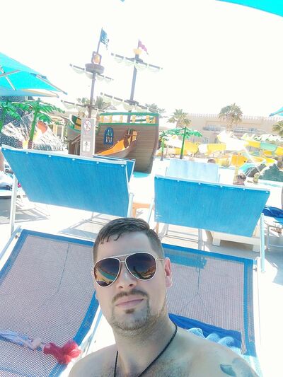   ,   Djon, 38 ,   
