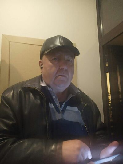  ,   Jurij, 69 ,   c 