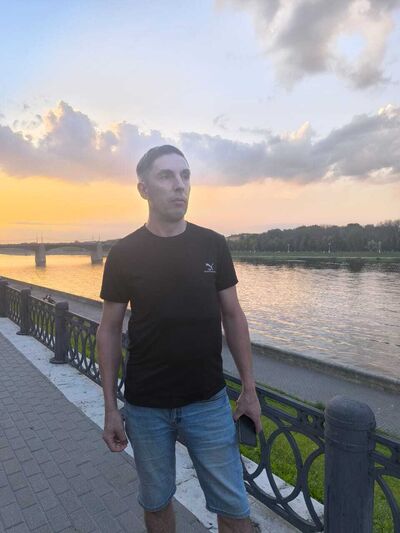  ,   Vlad, 40 ,   ,   