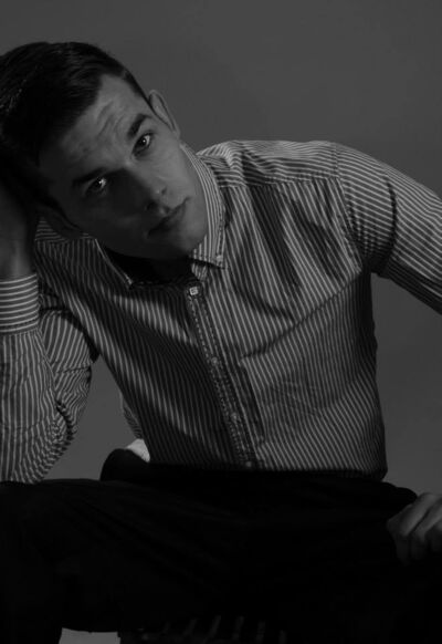  ,   ERIK, 33 ,  