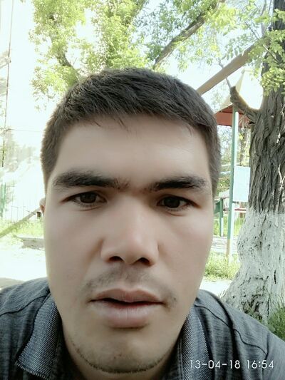  ,   Adham, 32 ,     , c 