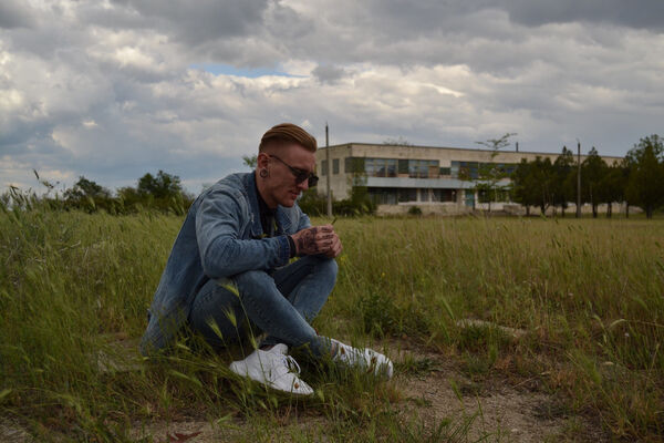  ,   , 28 ,   ,   