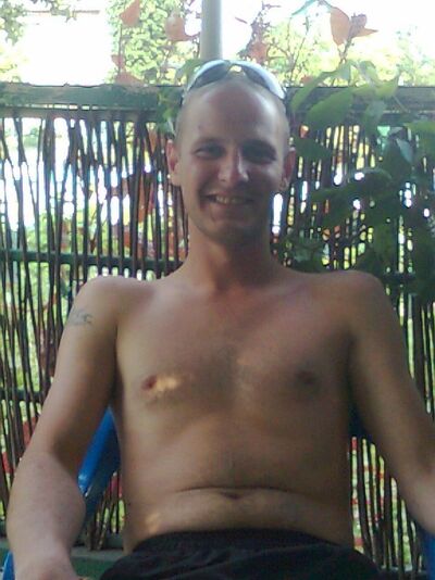  ,   Artem, 41 ,  