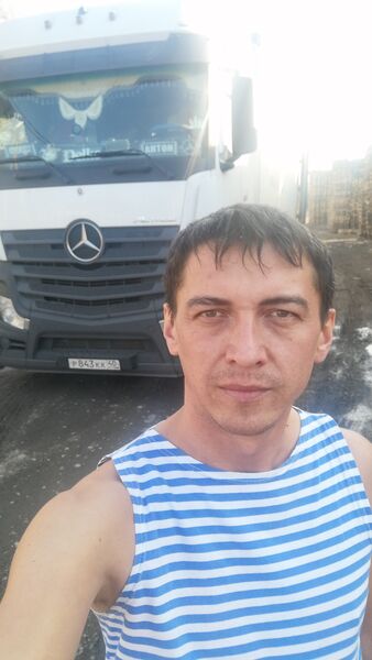 ,   Anton, 39 ,   ,   