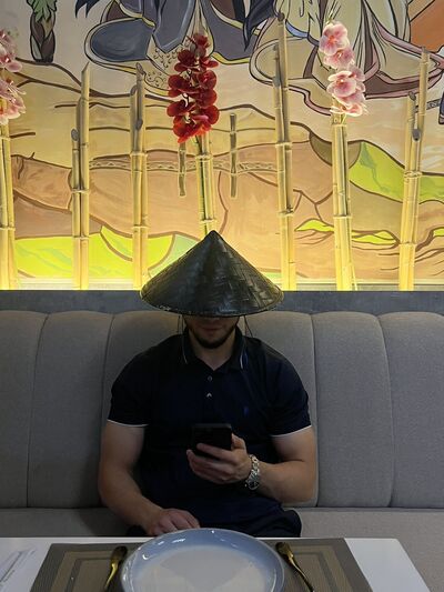  ,   Durbek, 28 ,   ,   , c 