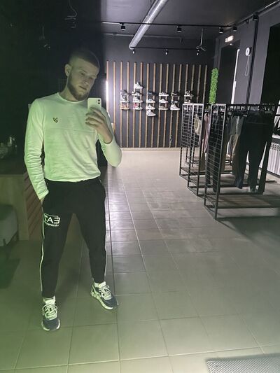  -,   Ivan, 19 ,   ,   