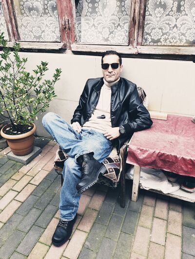  ,   Davit, 39 ,   ,   , c , 