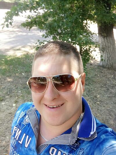  ,   Artem, 33 ,   ,   , c , 