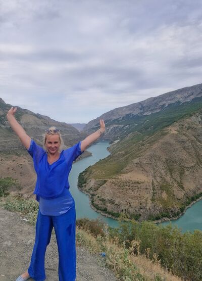  ,   Mila, 48 ,   ,   