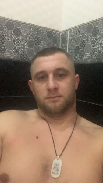 ,   Andre, 33 ,   ,   